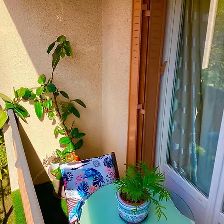 Grand Paris, Private Parking, Balcony And Metro, 24 Self Checking Apartman Bondy