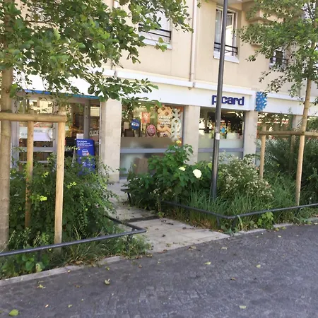 Grand Paris, Private Parking, Balcony And Metro, 24 Self Checking Apartman