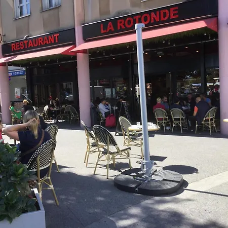 Grand Paris, Private Parking, Balcony And Metro, 24 Self Checking Apartman *