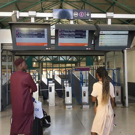 Grand Paris, Private Parking, Balcony And Metro, 24 Self Checking Apartment Bondy