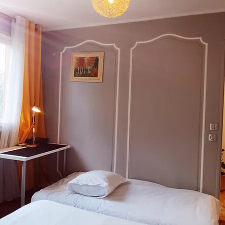 Grand Paris, Private Parking, Balcony And Metro, 24 Self Checking アパート *