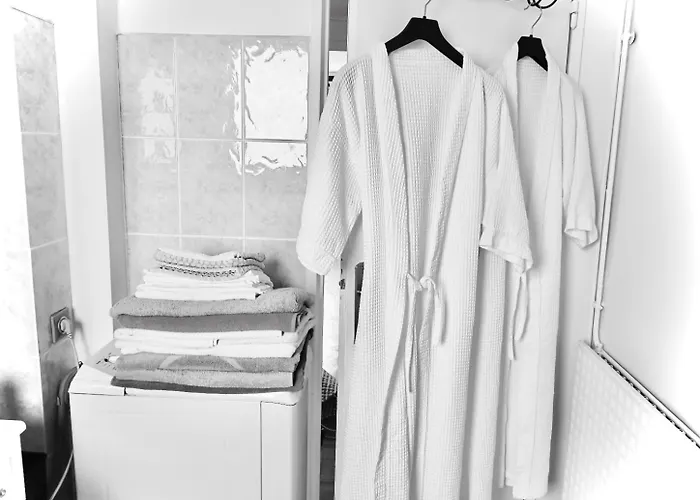 Apartamento Grand Paris, Private Parking, Balcony And Metro, 24 Self Checking *
